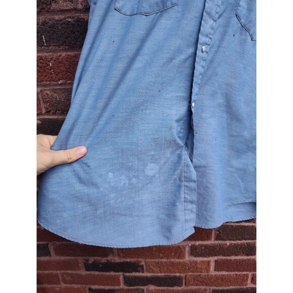 Vintage 70s LEVI'S Chambray Work Shirt button up Men's size Large Pearl Snap - Picture 3 of 11